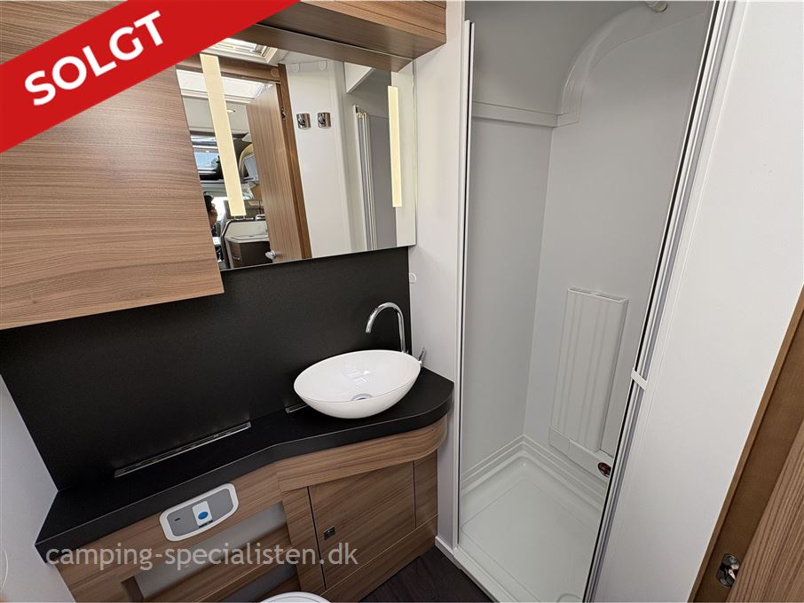 Adria Coral Plus S 670 SLT Alde centralvarme